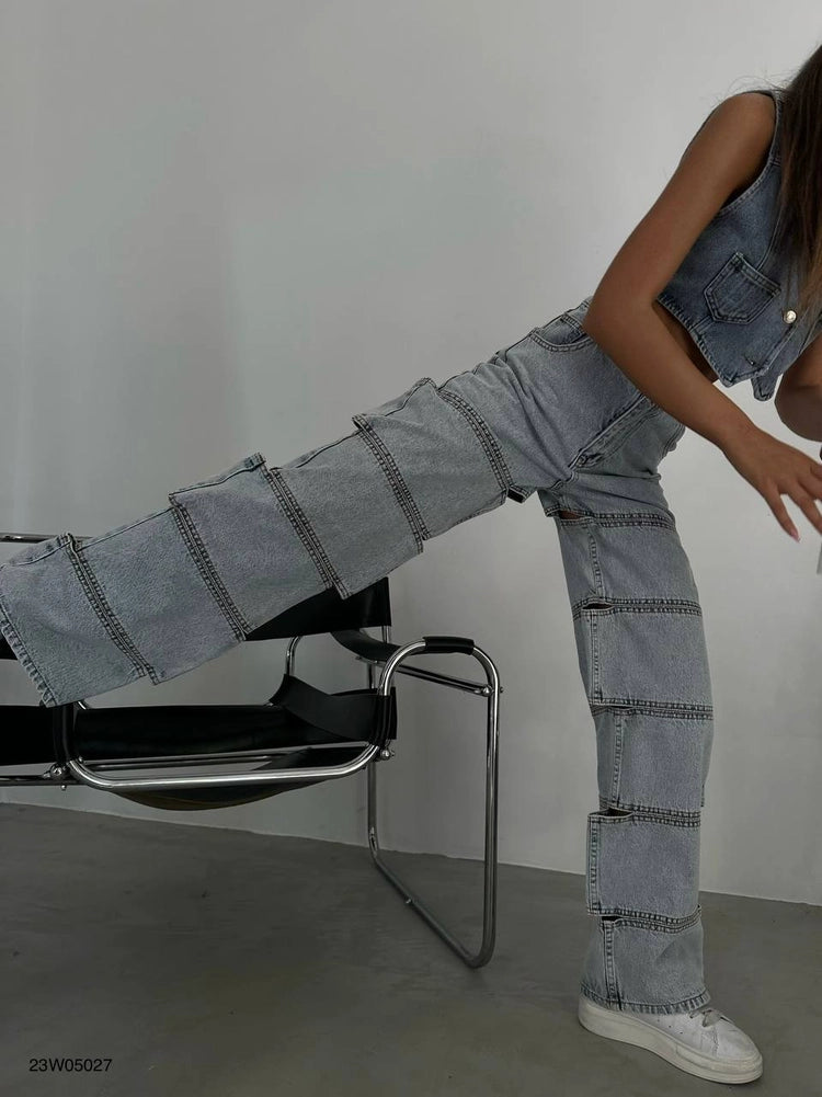 Asymmetrical Window Detailed Jeans